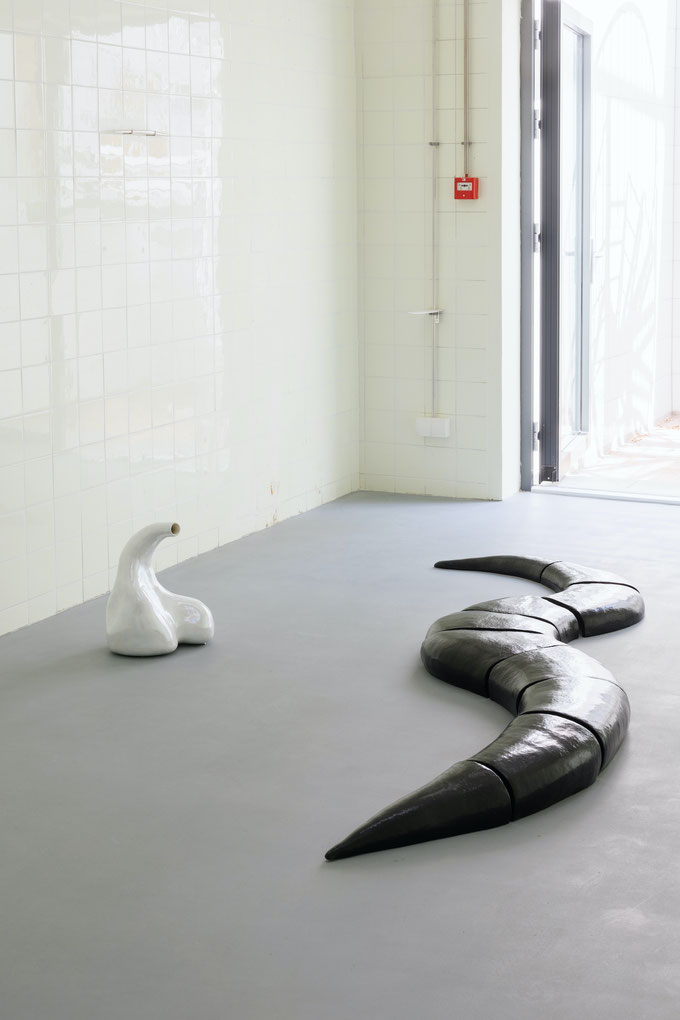 Judith Adelmann-i like your curvy waves-glazed ceramics-installation